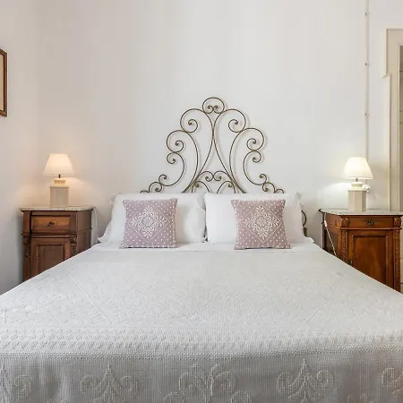 Palazzo Cherchi Bed & Breakfast Dorgali Exterior photo
