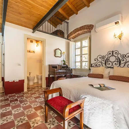 Palazzo Cherchi Bed & Breakfast Dorgali Exterior photo