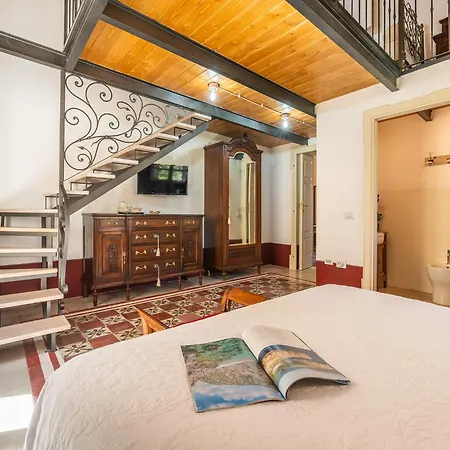 Palazzo Cherchi Bed & Breakfast Dorgali Exterior photo